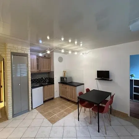 F2 A Courseulles-sur-mer- Centre Et Courseulles-sur-Mer