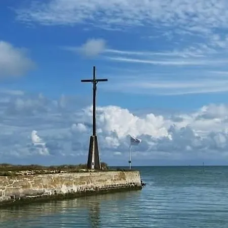 F2 A Courseulles-sur-mer- Centre Et Διαμέρισμα *